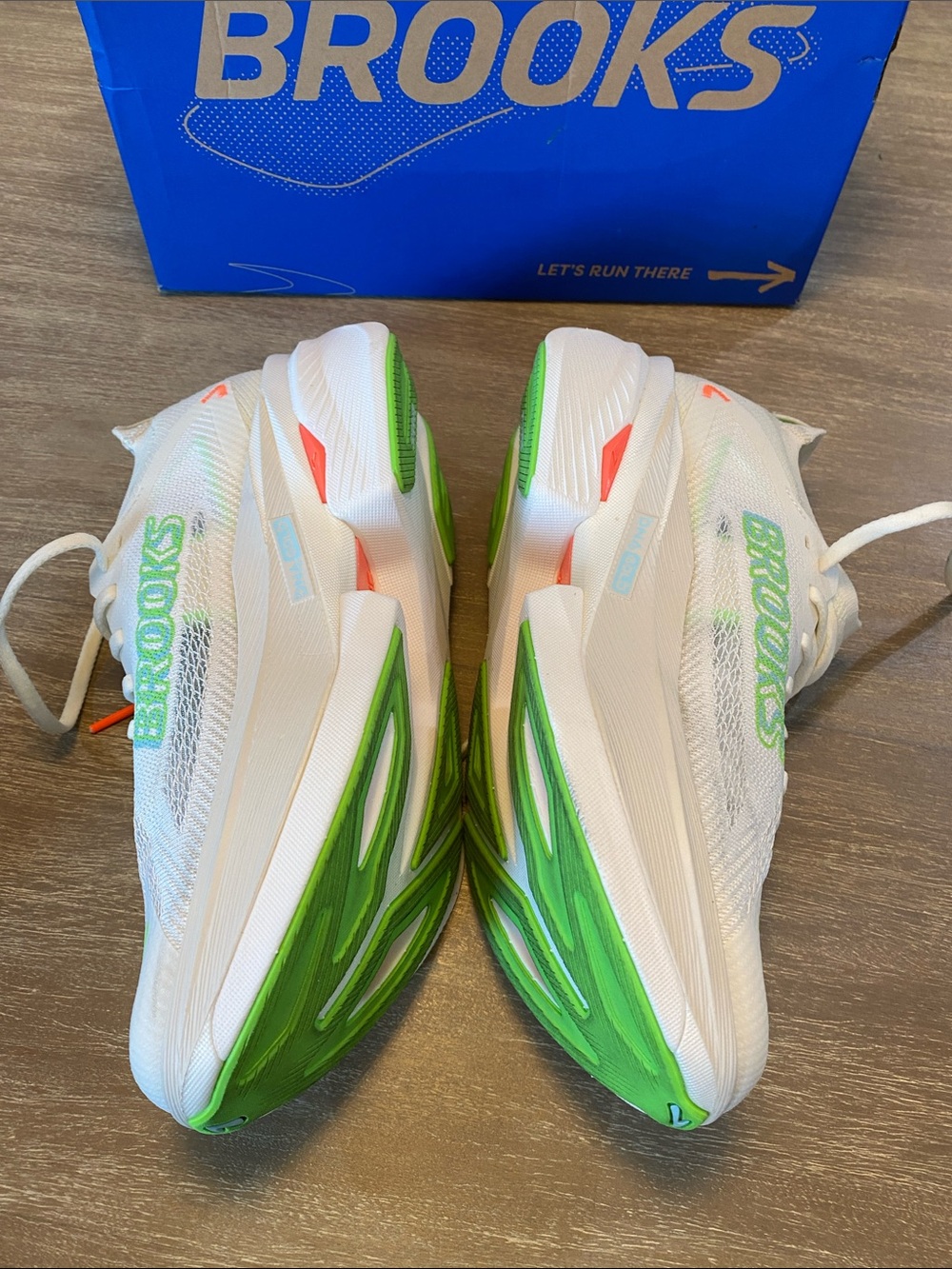 Brooks Hyperion Max 3, Women10 - Picture 3 of 10
